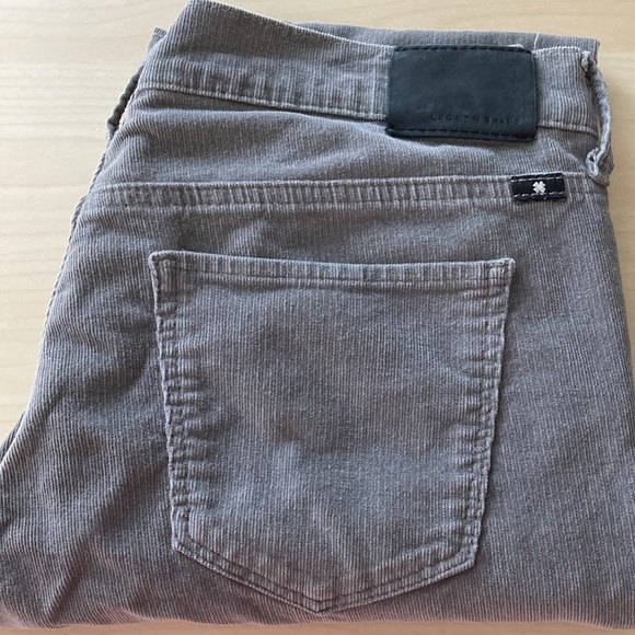 Lucky Brand 🍀 corduroy Charlie fit jeans - Picture 8 of 9
